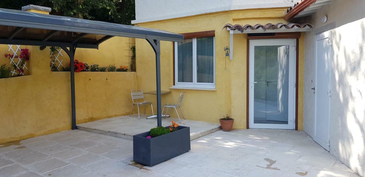 Soleillas Vence Extérieur photo