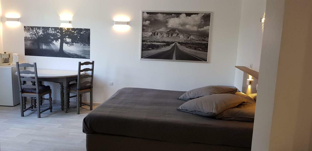 Soleillas Vence Extérieur photo